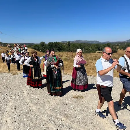 La Traviesa De La Demanda בית נופש Cabezon de la Sierra