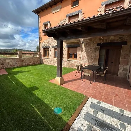 Dom wakacyjny La Traviesa De La Demanda *