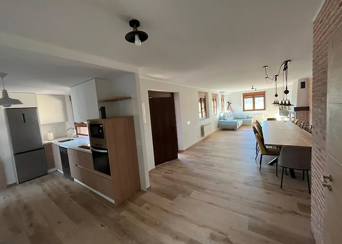 La Traviesa De La Demanda 펜션